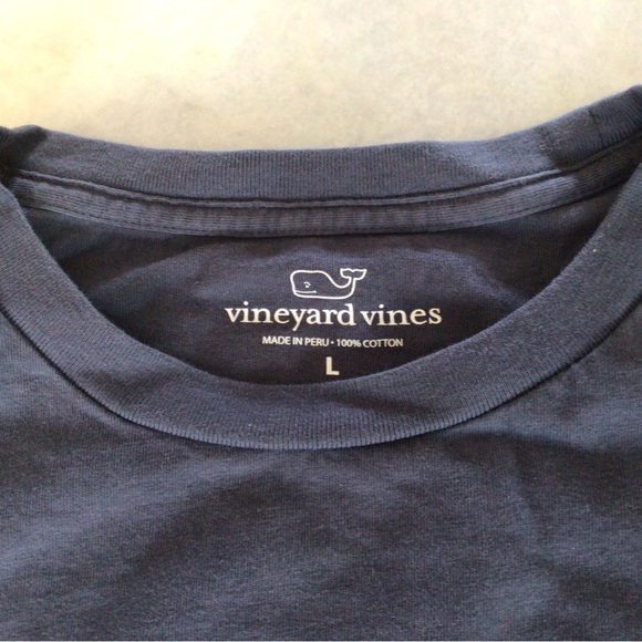 Men’s Vineyard Vines Christmas Long Sleeve T-shirt.  Size Large.  Dark Blue. - Picture 5 of 5